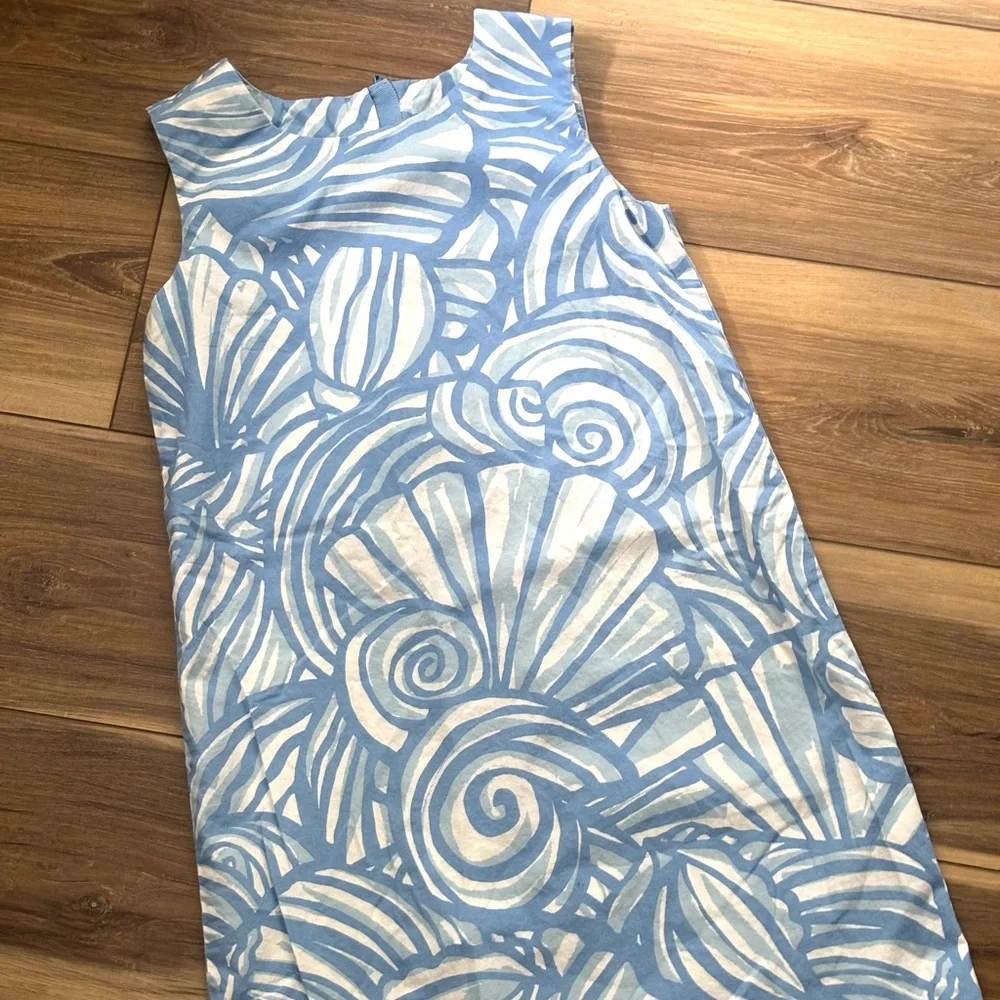 Vineyard Vines blue and white shell dress